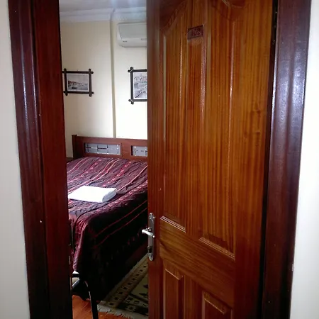 ホテル Emre 2*
