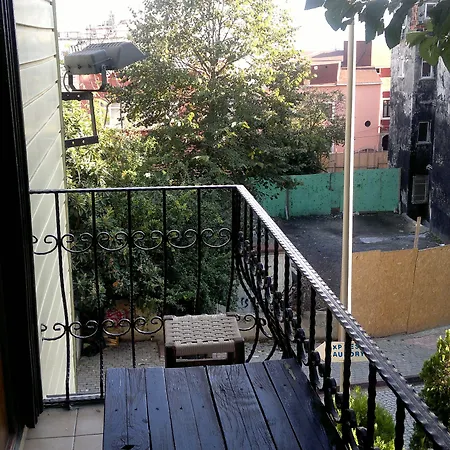Hotell Emre 2*