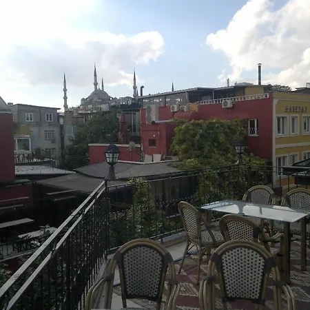 Hotel Emre 2*