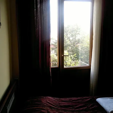 Hotel Emre 2*
