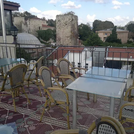 Emre İstanbul